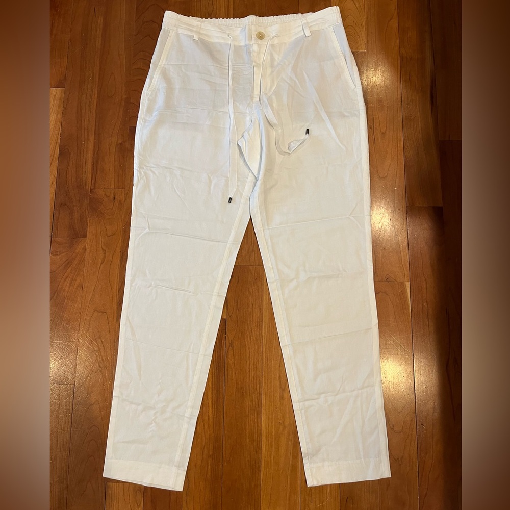 Women’s white Vince pants size Medium